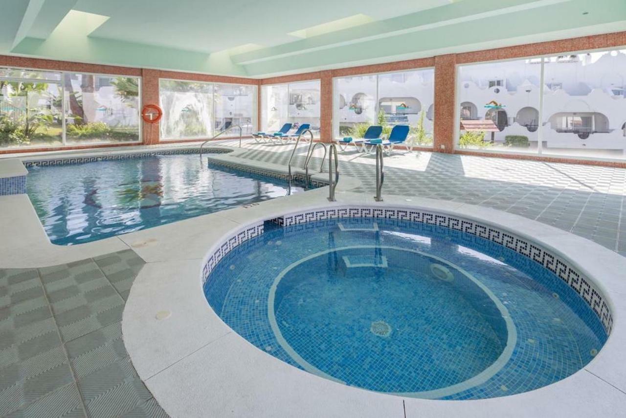 Casa Soleada - Beautiful Villa, Best Corner By Pools, Resort Facilities,Full Kitchen, 3 Terraces, Internet Марбелья Екстер'єр фото